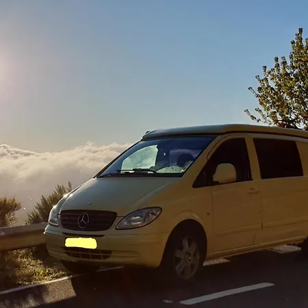 キャンプ場 Campervan La Vito テルデ